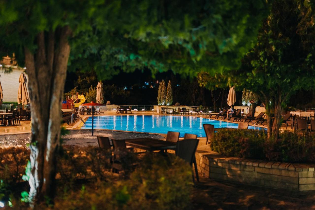 Ashur Hotel Dukhan Экстерьер фото
