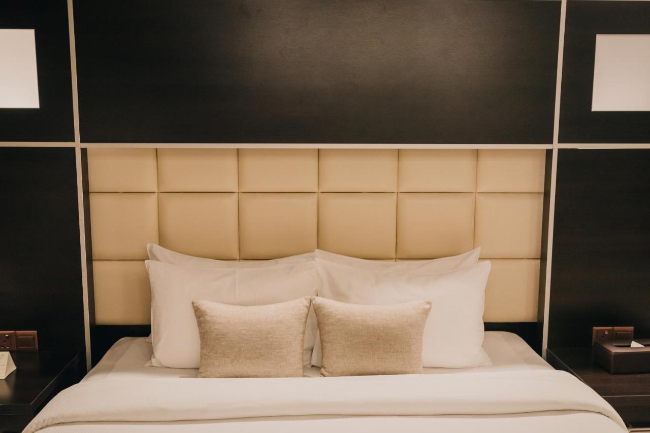 Ashur Hotel Dukhan Экстерьер фото
