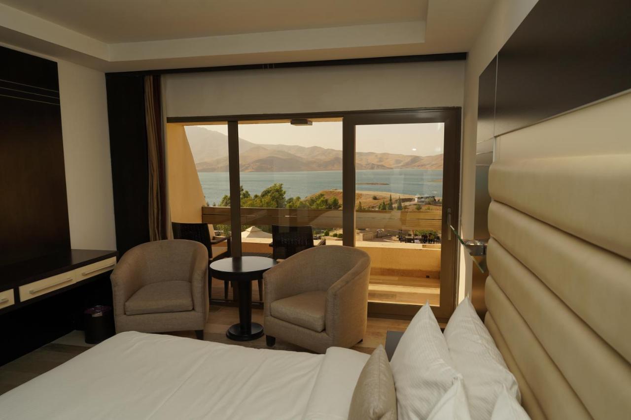 Ashur Hotel Dukhan Экстерьер фото