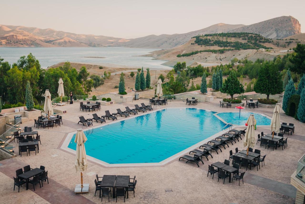 Ashur Hotel Dukhan Экстерьер фото