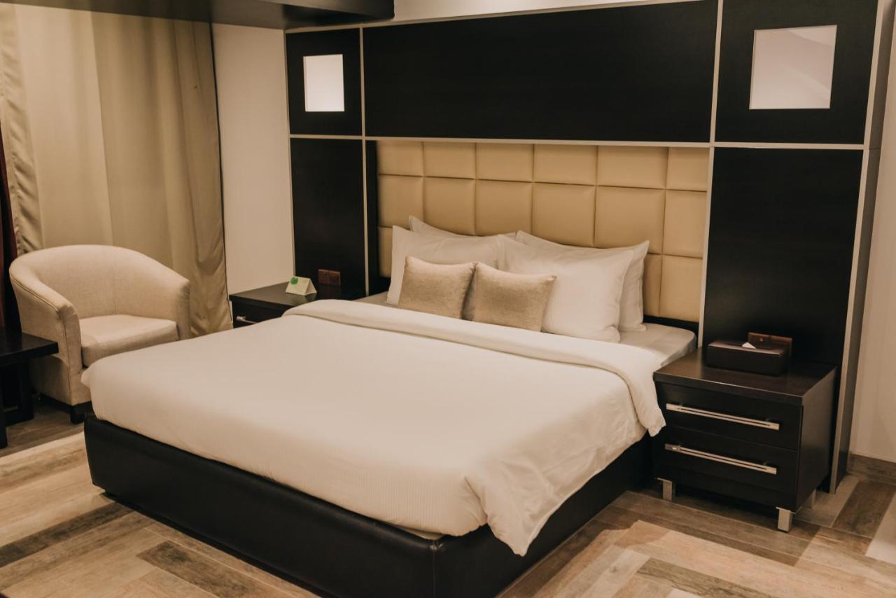 Ashur Hotel Dukhan Экстерьер фото